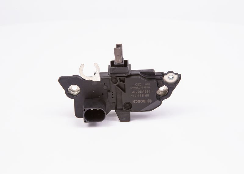 BOSCH Alternateur 1 986 AE0 131