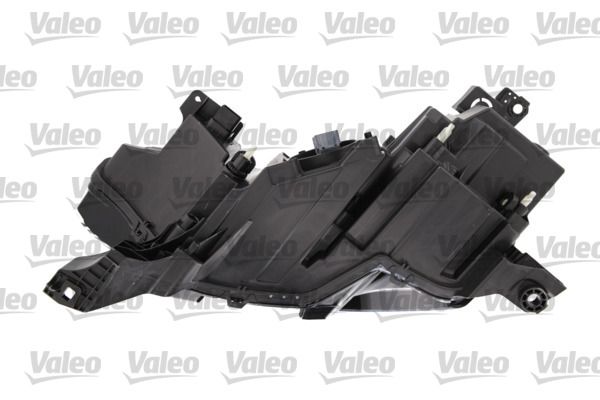 HEADLAMPS_450975_03.JPG