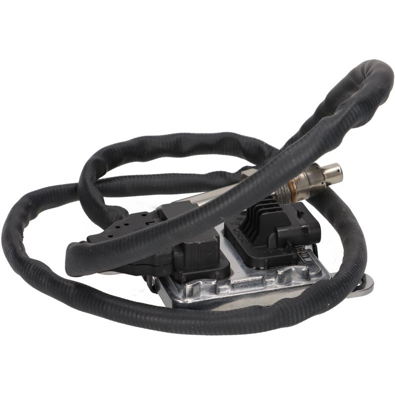 Prekės atitinka OEM kodą: A 000 905 83 11