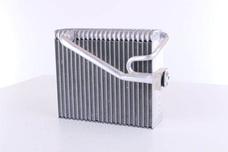 NISSENS 92211 Evaporator, air conditioning