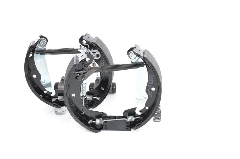 BOSCH 0 204 114 630 Brake Shoe Set