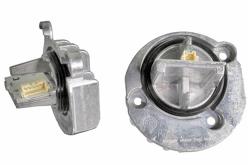 Prekė atitinka OEM kodą: 63117388924