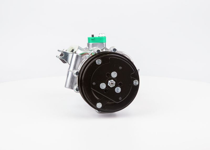 Prekės atitinka OEM kodą: 1S0 820 803 E